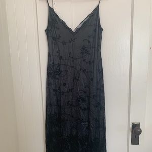 Beautiful Black Floral Lace Maxi Dress